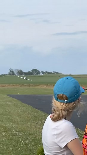 1.1M views · 4.3K reactions | Zavi_Rc low pass. • • #horizonhobby #horizonrcfest #rc #rcairplane #spektrum #spektrumsmarttechnology #carfmodels #rebelmax #airplane #aviation #rcjet | RC Engine | Facebook