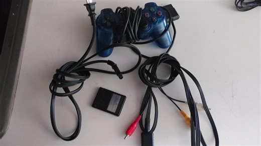 PS2 Memory Card, Controller & Video/Power Cables