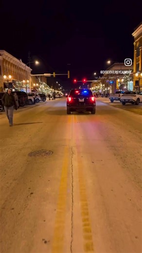 7.2K views · 147 reactions | ✨ Santa has officially arrived in Sycamore! ✨Last Night’s Walk with Santa was magical!Bring the family and stop by Santa’s House on the courthouse lawn in downtown Sycamore — he’ll be there today and tomorrow from 11 AM to 2 PM for visits and holiday cheer. ❤️Made Merry By DeKalb-Sycamore Chevrolet GMC Cadillac #DiscoverSycamore #SycamoreIL | Discover Sycamore Tourism | Facebook