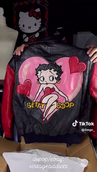 Calling all Betty Boop fanatics, this unboxing will blow your mind… #fyp #trending #triftfinds #vintage #thrifted #haul #unboxing #depop #az #vintagefashion #thrifthaul #bettyboop