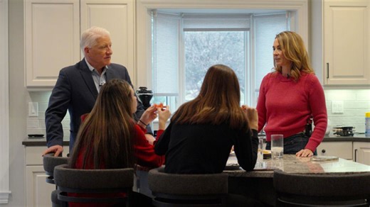 A year into Trump’s second term, Iowa voters offer clues for the midterm elections