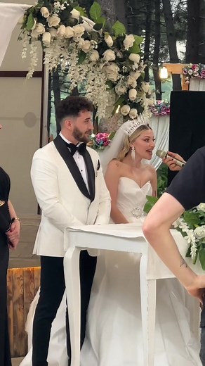 Elegant Wedding Ceremony with Bride and Groom