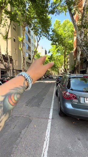 APARTAMENTO DE 1 DORMITORIO CON COCHERA En alquiler Zona Cordón Sur, cerca de 3 cruces y Parque Rodó Alquiler: $31.000 GC: $3.100 Garantías: aseguradoras (excluyente) Más info al 091755986 / 091488391 #alquilerdeapartamento #montevideo #zamarinmobiliaria #alquileresmontevideo #uruguay