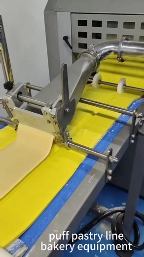 automatic puffpastry line. puffpastry lovers， #bakerymachines #bakerymachine #bakeryequipment #bakeryequipments #puffpastry | Kellyqu bakery solution