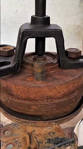 Rusty Lock Disassembly and Restoration Process 🔧 #construction #diy