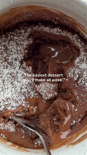 Dessert in 60 seconds? Say no more. 😉🐻 When the chocolate craving hits, this Carob Mug Cake has you covered. Made with pantry staples and our delicious Carob Powder, it’s naturally caffeine-free, with rich caramel notes and a delicious chocolate-like flavour. Best of all? It’s ready from mug to spoon in just 60 seconds. Carob Mug Cake Ingredients 2 tbsp plain flour ¼ tsp baking powder 1 tbsp TCK Carob Powder 3 tbsp milk 1 tbsp maple syrup 1 tbsp coconut oil Method Add all ingredients to a micr