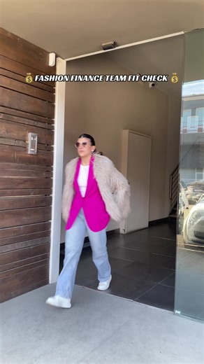 pause produttive #fitchek #officeoutfit #officeteam