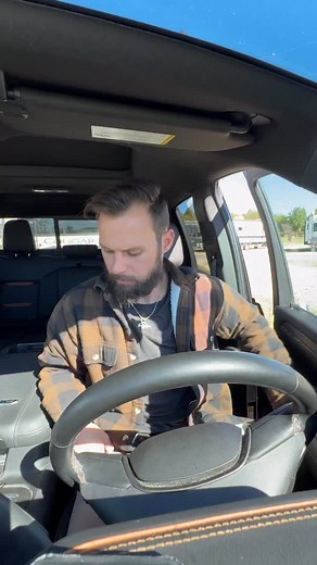 7.8K views · 1.3K reactions | The best part of the lunch break is seeing Mr. Roy 凉 #LunchBreak #camperlife #fulltimerv #vanlife #rvliving | Ryan Robertson | Facebook