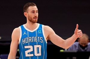 Reports: Gordon Hayward's wife calls out Charlotte Hornets for compromising players' health