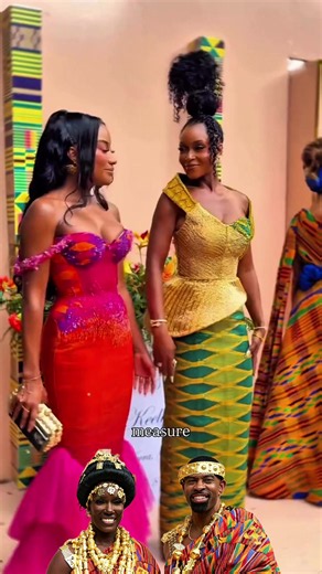 Bozoma Saint John couldn’t get enough of the authentic Kente cloth, which added a stunning touch of colour, elegance, and Asante heritage to the entire wedding ceremony. ✨👑🇬🇭
