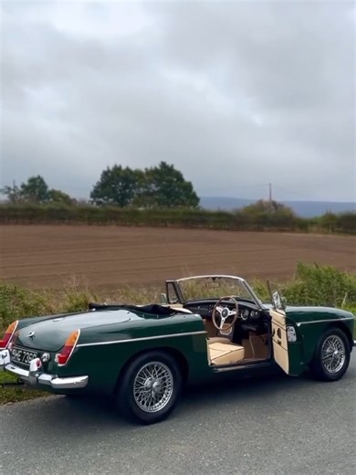 Classic British sports car MG MGB Roadster. #ClassicCars #BritishSportsCar #MGMGB #Roadster #VintageCar