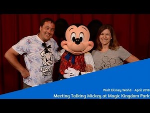 Meeting Talking Mickey - Magic Kingdom - Walt Disney World