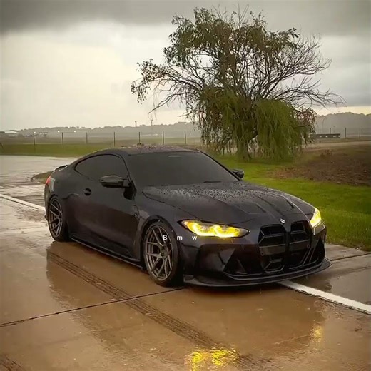 Bmw love edite song is crazy like and Subscribe please #shorts #bmw #bmwm5 #m4