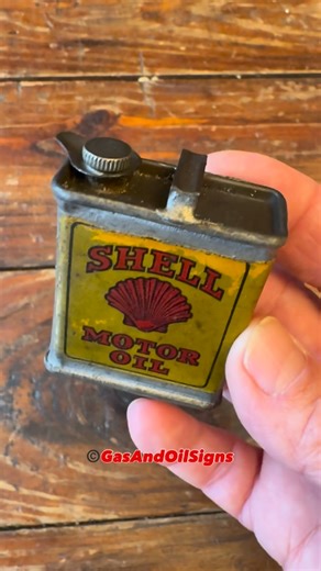Rudy Le Coadic on Instagram: "Wow! Mini 1930’s Shell oil can, the satisfaction of getting something for my collection that I didn’t know even existed is crazy. Very detailed with the handle and pouring beak, the cap does unscrew and might have been used to contain lighter fluid, most likely a give away. Not for sale until one if I get to upgrade. Any additional info is appreciated NFS/PAV #rudyshell #vintagegarage #vintagegasstation #automobilia #vintageshelloil #vintageoilcan #huilesShell"