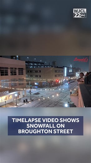 Savannah Snow Timelapse ❄️ Video captures snow falling on Broughton Street in downtown Savannah Saturday night. A look at what weather we can expect this week: https://www.wjcl.com/article/impact-day-tracking-another-hard-freeze-across-southeast-georgia-and-the-lowcountry-on-monday/70214518 | WJCL News