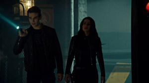Izzy and Simon discuss making a serious pinky swear in this SNEAK PEEK from Monday's all new Shadowhunters. | Shadowhunters