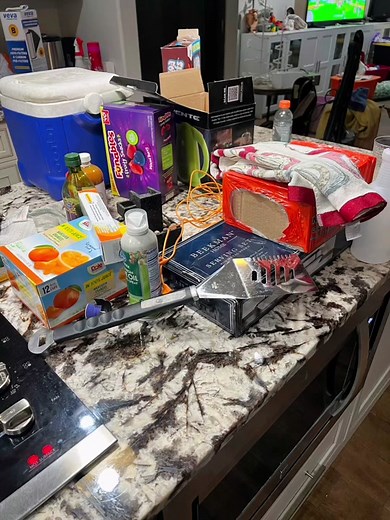 Cleaning motivation. One step at a time #cleantok #catchall #messyhouse #cleanwithme #adhdcleaning #motivationalcleaning #ificanyoucan