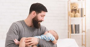 Hypotonie du nourrisson : diagnostic, symptômes et traitements de cette faiblesse musculaire chez bébé