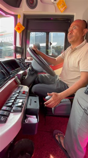 Toturial cara oper gigi matic bus volvo #busmewah #busmania #viralshort