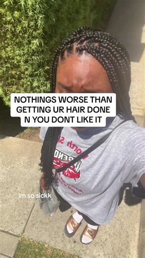 I’ve literally been crying fo 40 minutes bru.. like she had one simplee job🥲 #hairfail #sad #braids #fyp #helpmeplease