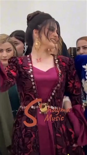 Kurdish Girl dance🎈🎈🎈Tik Tok👇👇👇👇👇 https://www.tiktok.com/@hbr_.1?_t=ZS-8w6G17OqRco&_r=1 | Shayma Music / شەیما موزیڪ