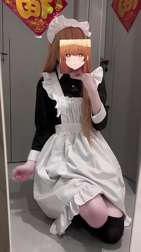 Cooking with Mahiru: Cosplay and Culinary Delight