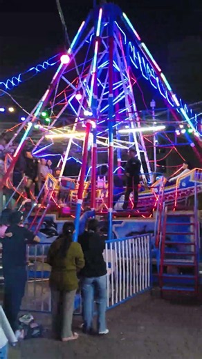 Kora Kora Glowing 🌟🎢💡 Colorful Swing Ride