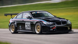 What does the BMW M3 V8 sound like at 9,000 RPM?