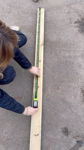 Precision starts with the right tools! 🐊📏 Marking out accurate measurements is effortless with GatorTape’s flat base, ensuring every line is straight and 100% accurate. No wobbles, no guesswork, just perfect cuts for a perfect fit 🪵 Get yours at www.gator-tape.com or via Amazon Prime!! . . . #gatortape #tapemeasure #measuring #shutterfitter #blindfitter #carpentry #joinery #building #tools #toolsofthetrade #curtainfitter #windowfitter #diy #homerenovation #diyhome #carpentersofinstagram #buil