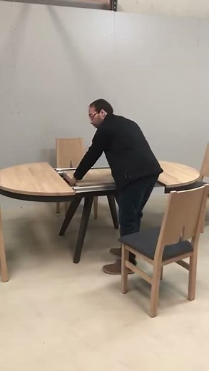 Mesa redonda extensible de madera maciza natural