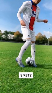 1.8M views · 7.8K reactions | 194_MCGEADY TURN SKILL TUTORIAL #Soccer #football #fussball #skills #tipps #tricks #viral #foryou | Ball Skill | Facebook
