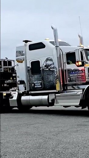 Dagen Trucking Kenworth T800 Hauling Giant Galvanizing Tub