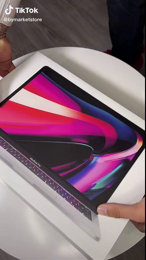 Como abrir una 💻 MacBook Pro 😅 #aprendeentiktok #apple #foryou #unboxing