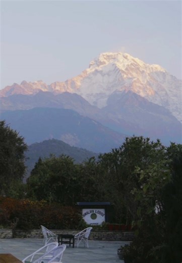 The sunrise over Annapurna South from Ghandruk is truly majestic. You will see the Mountain right in front of your eyes when you wake up. Want to go to Ghandruk? Head to our link in bio. #foryoupage #explorenepal #trekkinginnepal #luxurytrekking #detoxtrekking #ghandruk #annapurna #himalayanscenerytreks