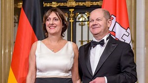 Scholz‘ Frau ist Ministerin: Ausgerechnet jetzt gibt es eine Rücktritts-Forderung