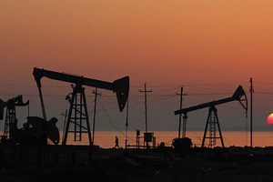 Oil markets dip on fallout from Hurricane Harvey; Irma also in focus