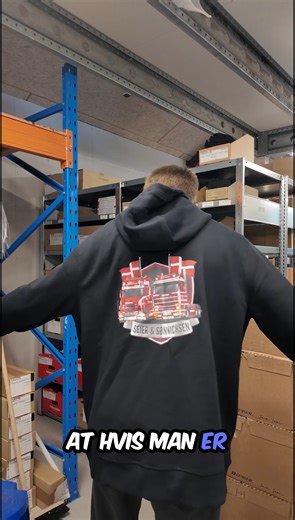 ENDELIG PÅ LAGER IGEN!🥳🤩 Sejer & Sønnichsen T-shirts og hoodies med Torpedo og 143 print er endelig på hylderne igen 🚨 Sejer & Sønnichsen T-shirt og hoddie: https://www.matronics.dk/190222-L 190223-L 📞 45 74644848 📧 support@matronics.dk 🛒 www.matronics.dk 📷 @matronicsdk | Matronics