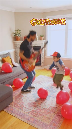 99 Red Balloons (Goldfinger) 🎸 | cover + mi hijo se roba el show 😂