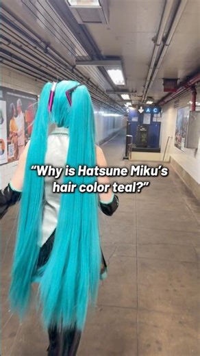 WAIT… Hatsune Miku’s hair isn’t blue? 👀 #hatsunemiku #hatsunemikucosplay #vocaloid #miku #mikuexpo