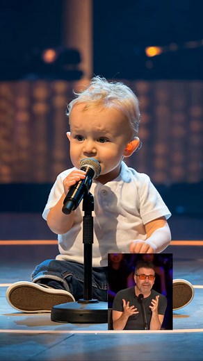 You won’t believe your eyes! The second this young boy opened his mouth to sing, the entire arena fell silent—then, within moments, Simon Cowell and the judges were *weeping.* The sheer power of his voice left the audience in awe, sending chills down everyone’s spine. This performance is being called *the most emotional in talent show history!* Don’t miss this once-in-a-lifetime moment! 𝐖𝐚𝐭𝐜𝐡 𝐭𝐡𝐞 𝐮𝐧𝐛𝐞𝐥𝐢𝐞𝐯𝐚𝐛𝐥𝐞 𝐯𝐢𝐝𝐞𝐨 𝐢𝐧 𝐭𝐡𝐞 𝐜𝐨𝐦𝐦𝐞𝐧𝐭𝐬 𝐛𝐞𝐥𝐨𝐰 👇🔥 | The Golde