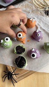 29K views · 192 reactions | These Monster Oreo Cake Balls are easy to make, delicious and perfectly festive for Halloween! They only require a few simple ingredients: Oreos, Cream Cheese, Candy Melts & Candy Eyes  Full recipe in the comments  | Homemade Heather | Facebook