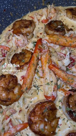 creamy crab & shrimp pasta 🦀 #crabpasta #shrimppasta #seafoodpasta #foryou