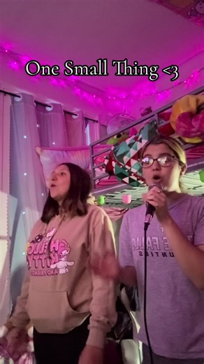 One small thing with @Maddie 🎼🎤 !!!! My G 😜 #summersingz #onesmallthing #mlp #mylittlepony