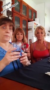 Bendito el vino entre todas las mujeres 🍷😍 | blueproject.cl