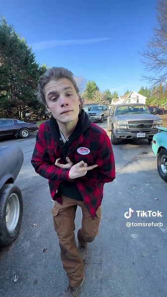 New flannel is toooooo comfy #tomsrefurb | flannel