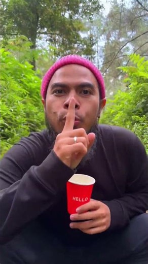 Struggling with paper cup? Paper cup snipping skills🏹🎯 #camping #survival#bushcraft #outdoors