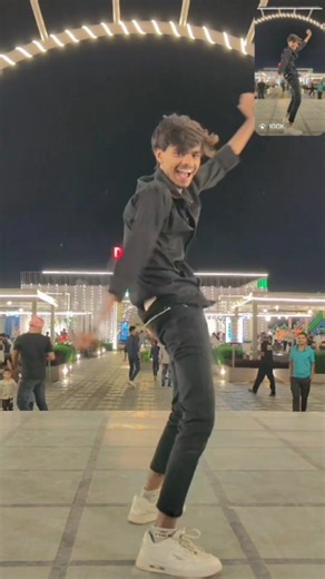Dilvar Dancer on Instagram: "Thank you ❤😎 100k @dilvar_dancer_up50 #public #dance #trending #viral #instagood #reels 🔥🔥"