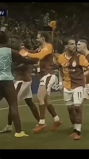 AH BEEE CANIMIZ SAĞOLSUN EN AZINDAN DÜNYA DEVİNE GELDİK ARTIK BİRDAHAKİ SENEYE 😢😢