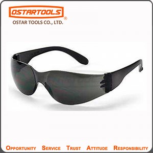 [Hot Item] Premium Industrial Welding Goggles with Anti-Scratch Lens Protection