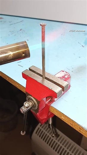 Simple and effective DIY hose tightening tool. Hose clamp idea. Plumbing tips and tricks. Hendy tips for home. #shorts​ #diy​ #plumbing​ #tips​ #hoseclamp​ #diyequipment​ #handytips​ #hose​ #clamping | Tips WorkShop